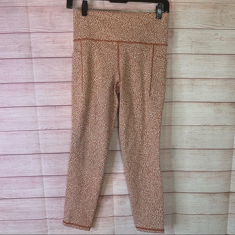 Athleta Salutation Stash Textured Tight Leggings Size Small